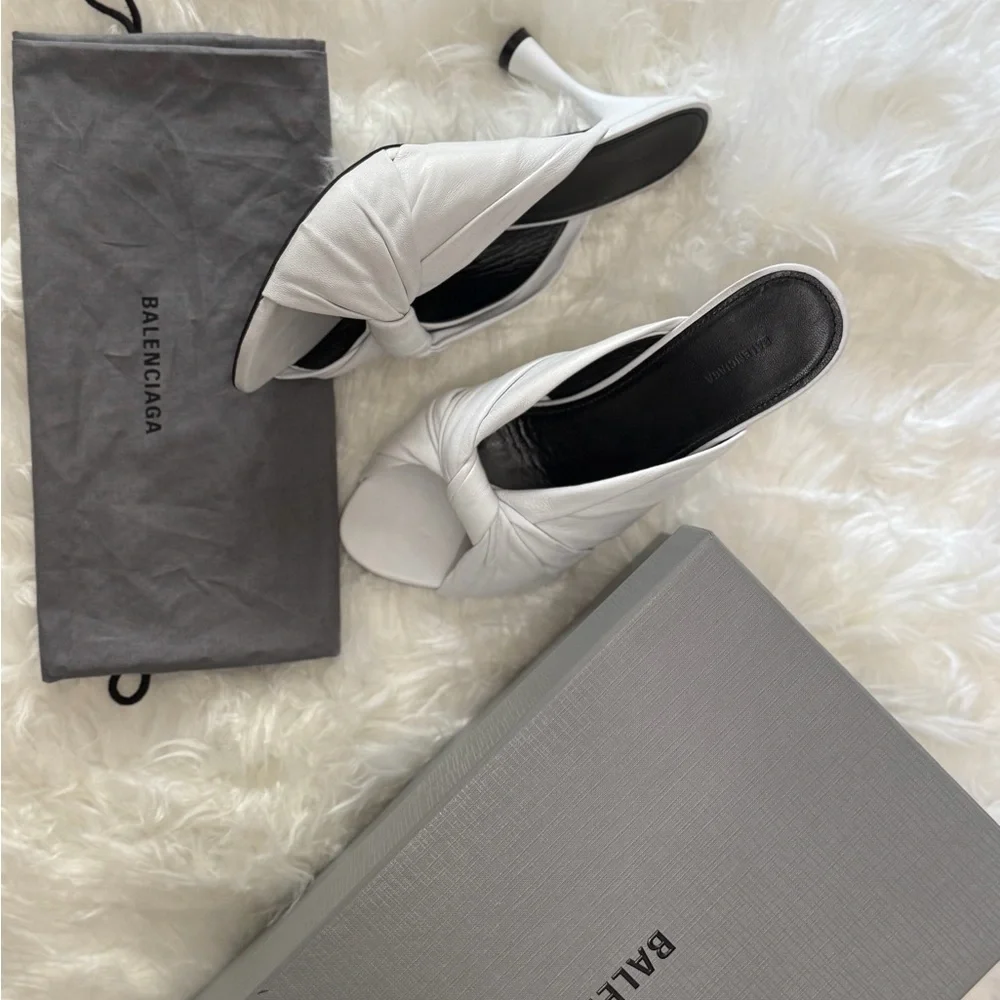 BALENCIAGA DRAPY SANDALS - Picture 1 of 8